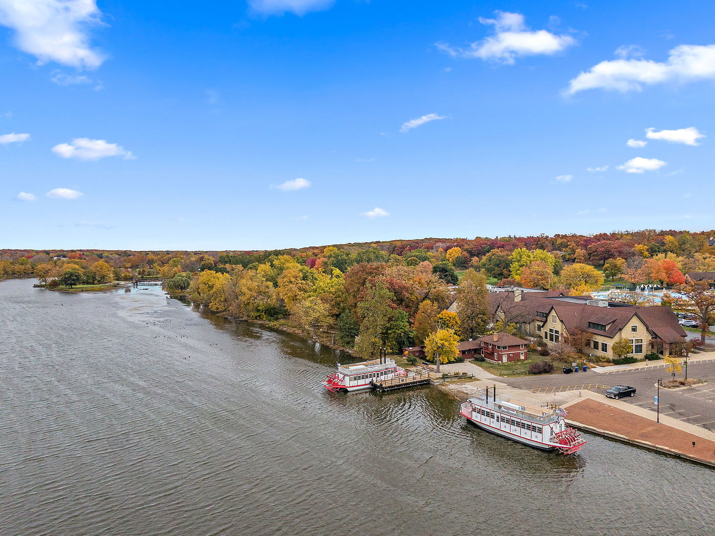 1000 Jackson Avenue, St. Charles, IL 60174