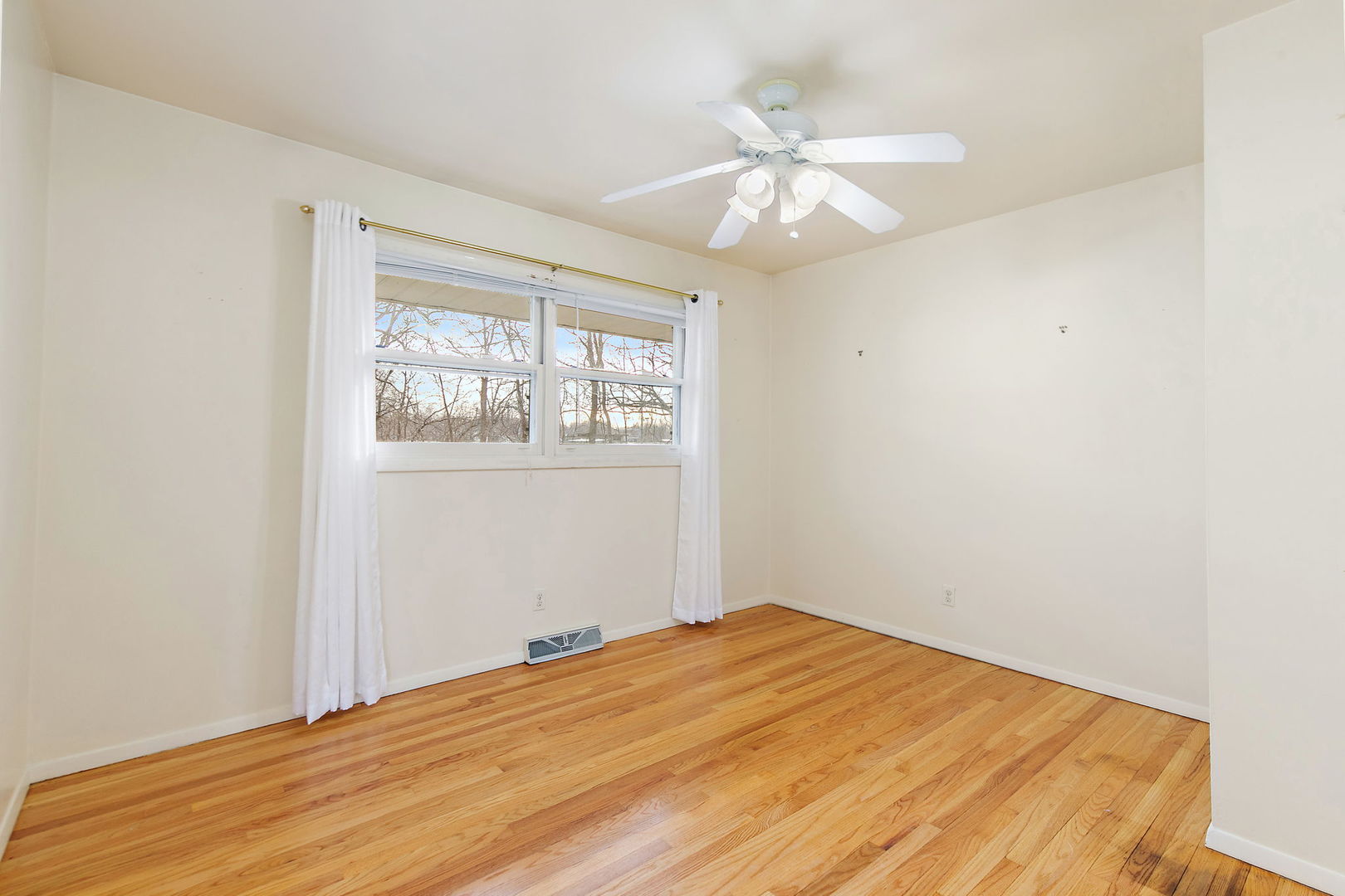 1000 Jackson Avenue, St. Charles, IL 60174