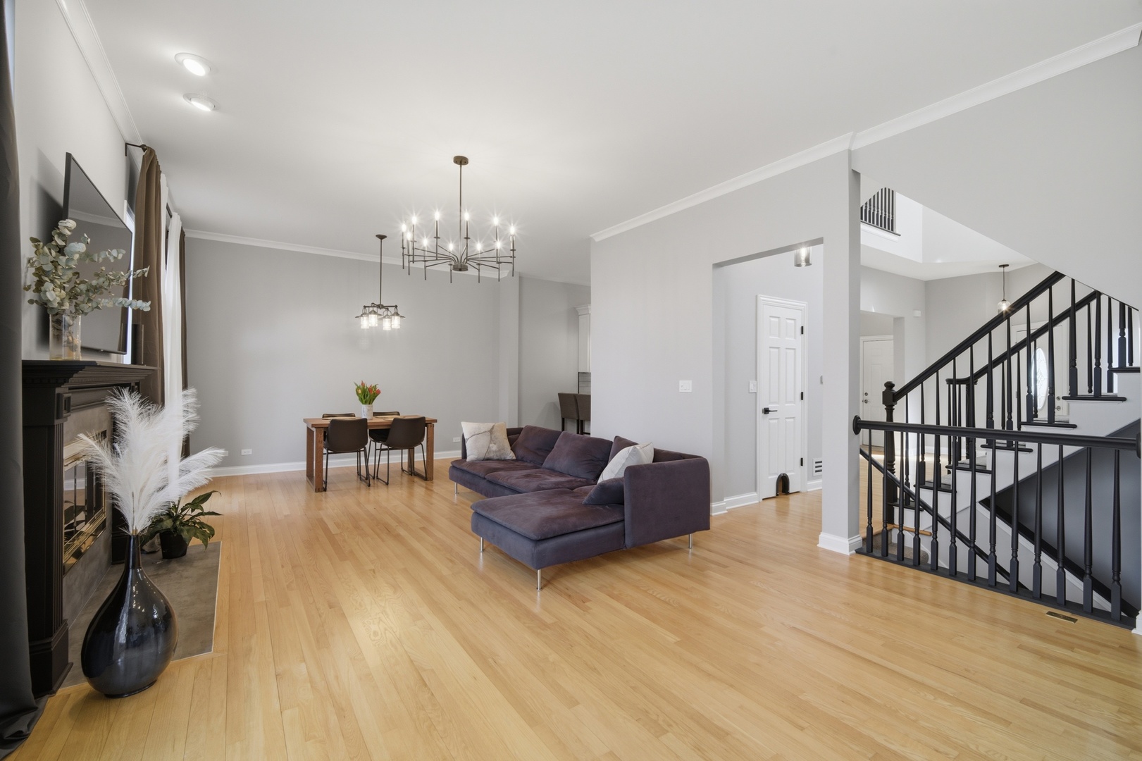 736 N Franklin Avenue, Palatine, IL 60067