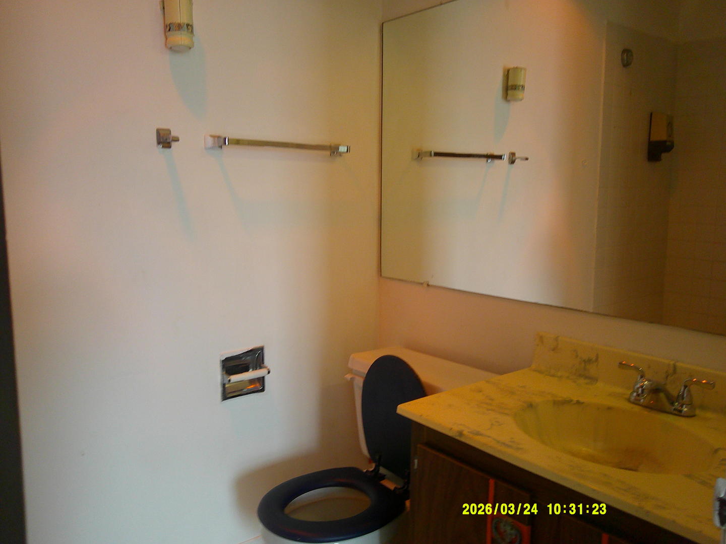 5 E Carriageway Drive #210, Hazel Crest, IL 60429