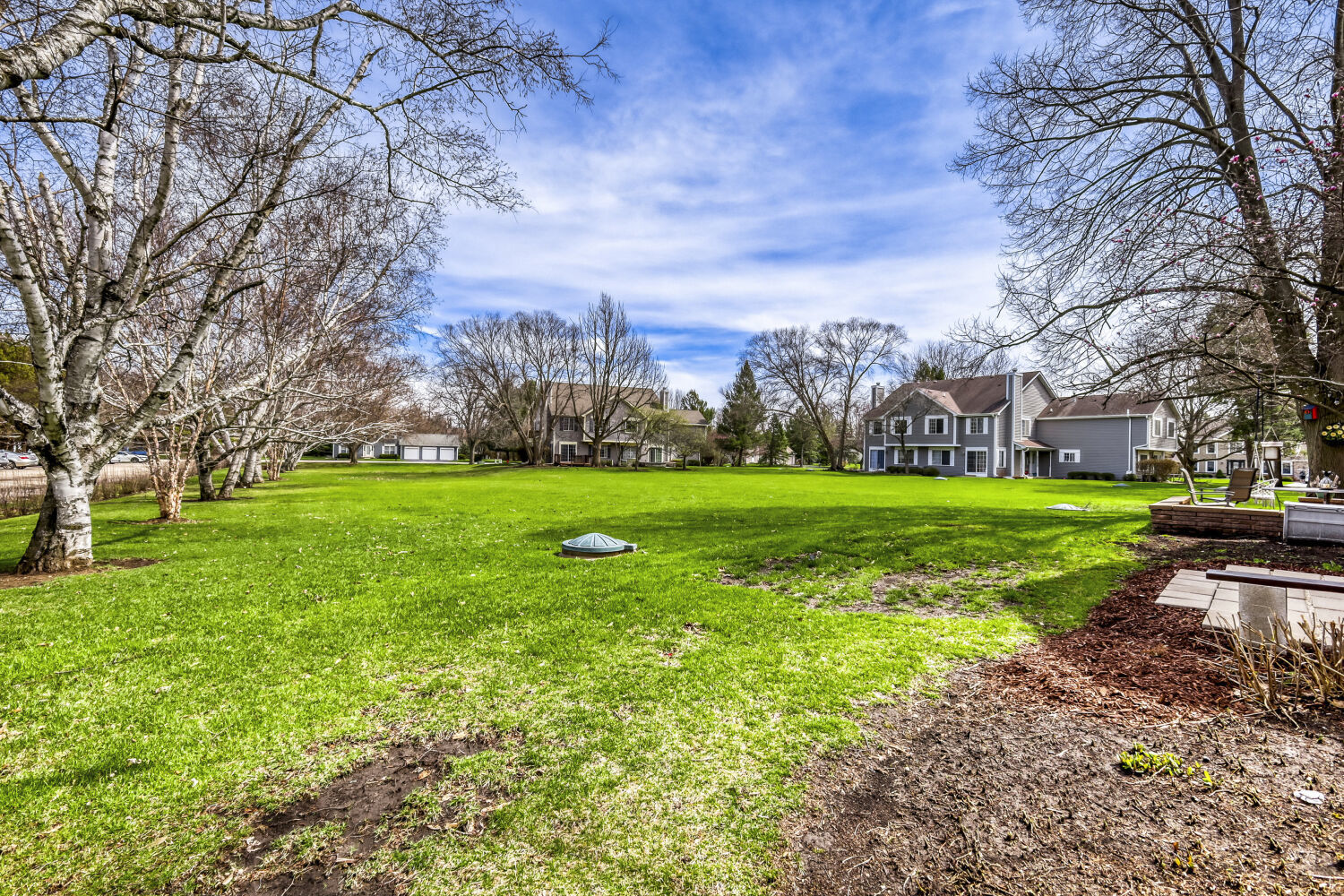 934 Surrey Lane #2, Sleepy Hollow, IL 60118