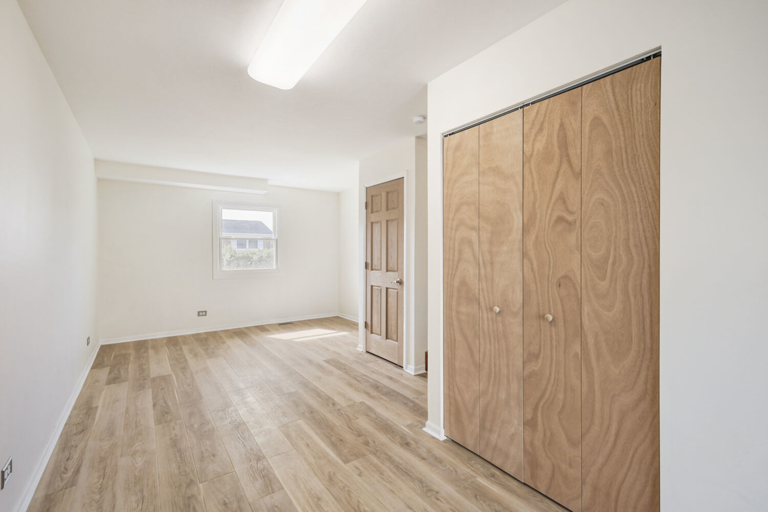 4441 HARBOR Circle, Hoffman Estates, IL 60192