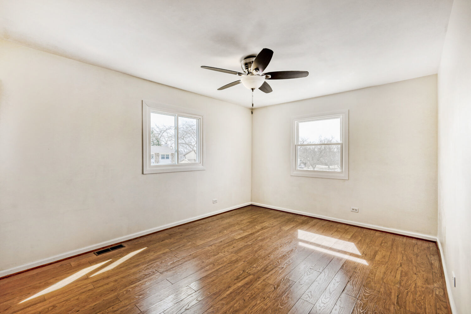 4441 HARBOR Circle, Hoffman Estates, IL 60192