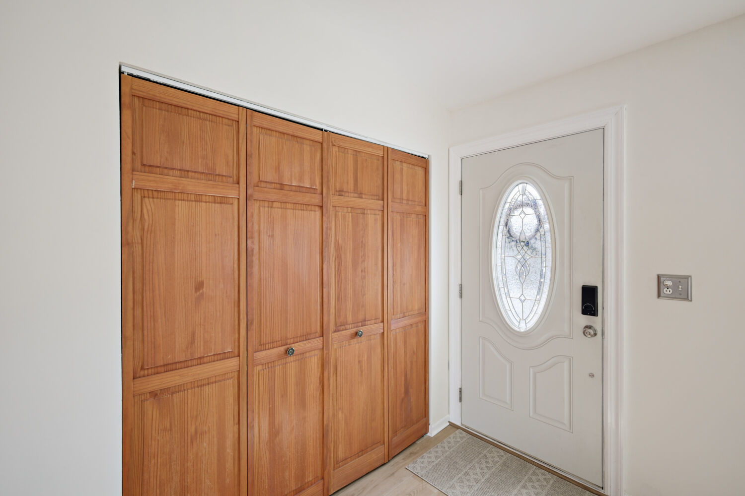 4441 HARBOR Circle, Hoffman Estates, IL 60192