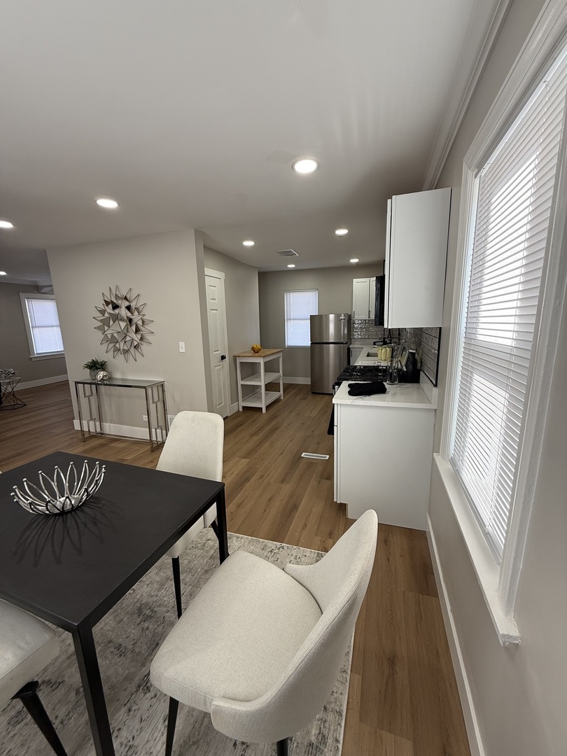 1156 W 102nd Street, Chicago, IL 60643