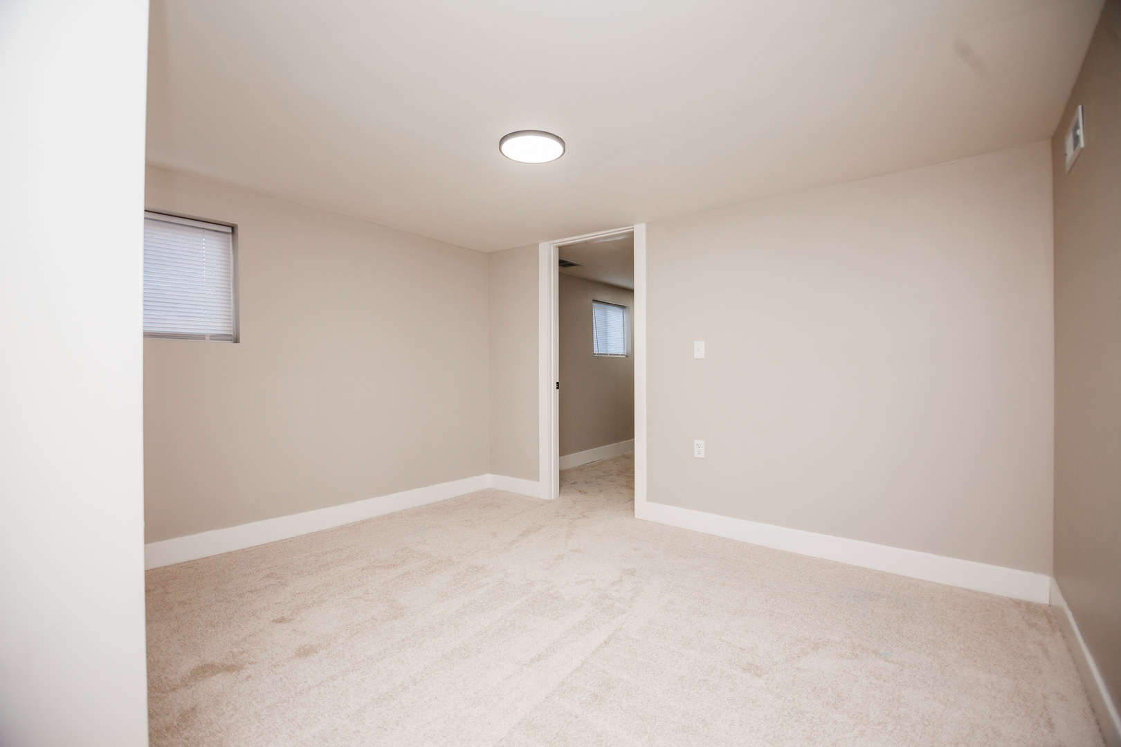 1156 W 102nd Street, Chicago, IL 60643