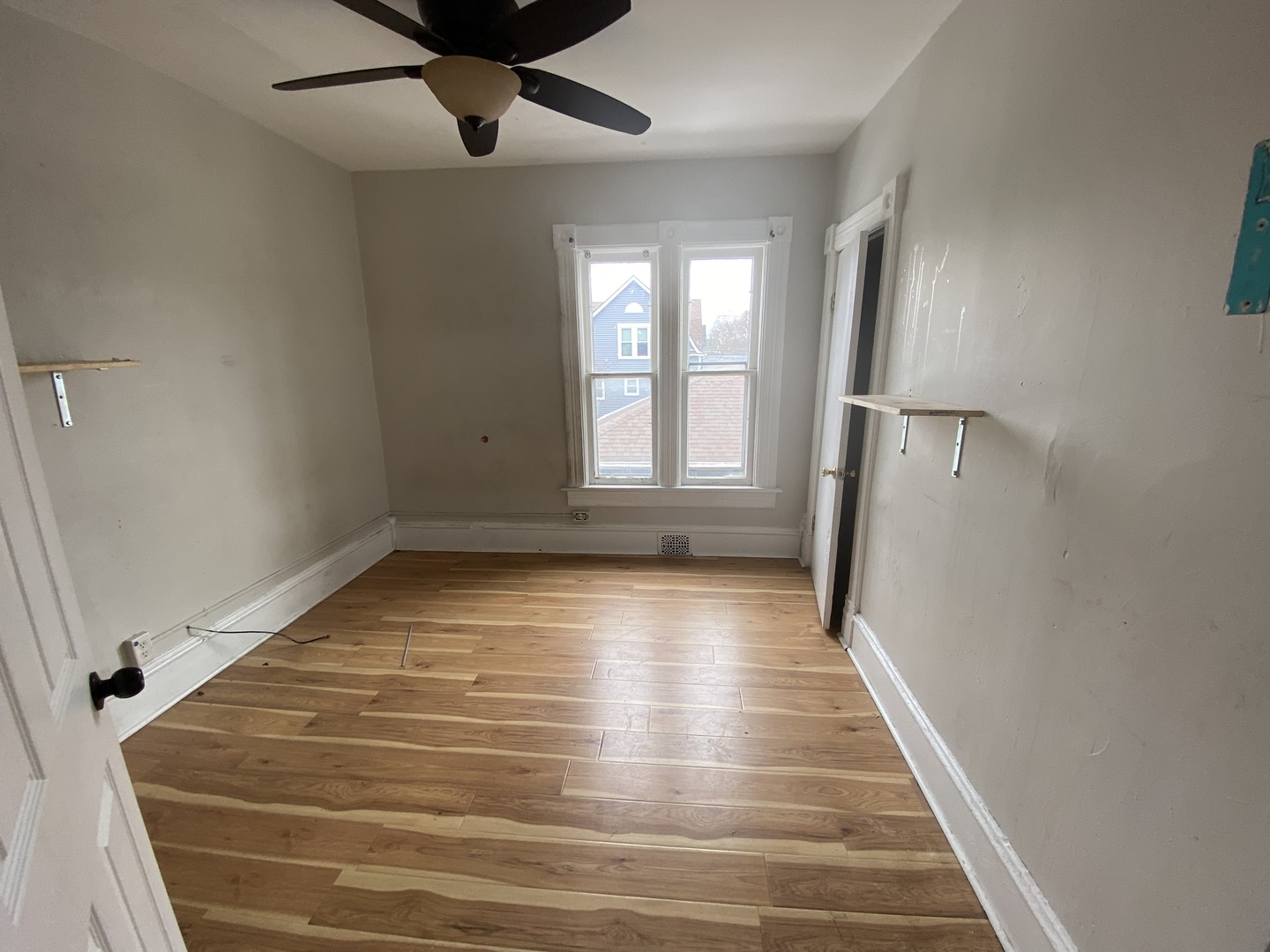 515 Walnut Avenue, Elgin, IL 60123