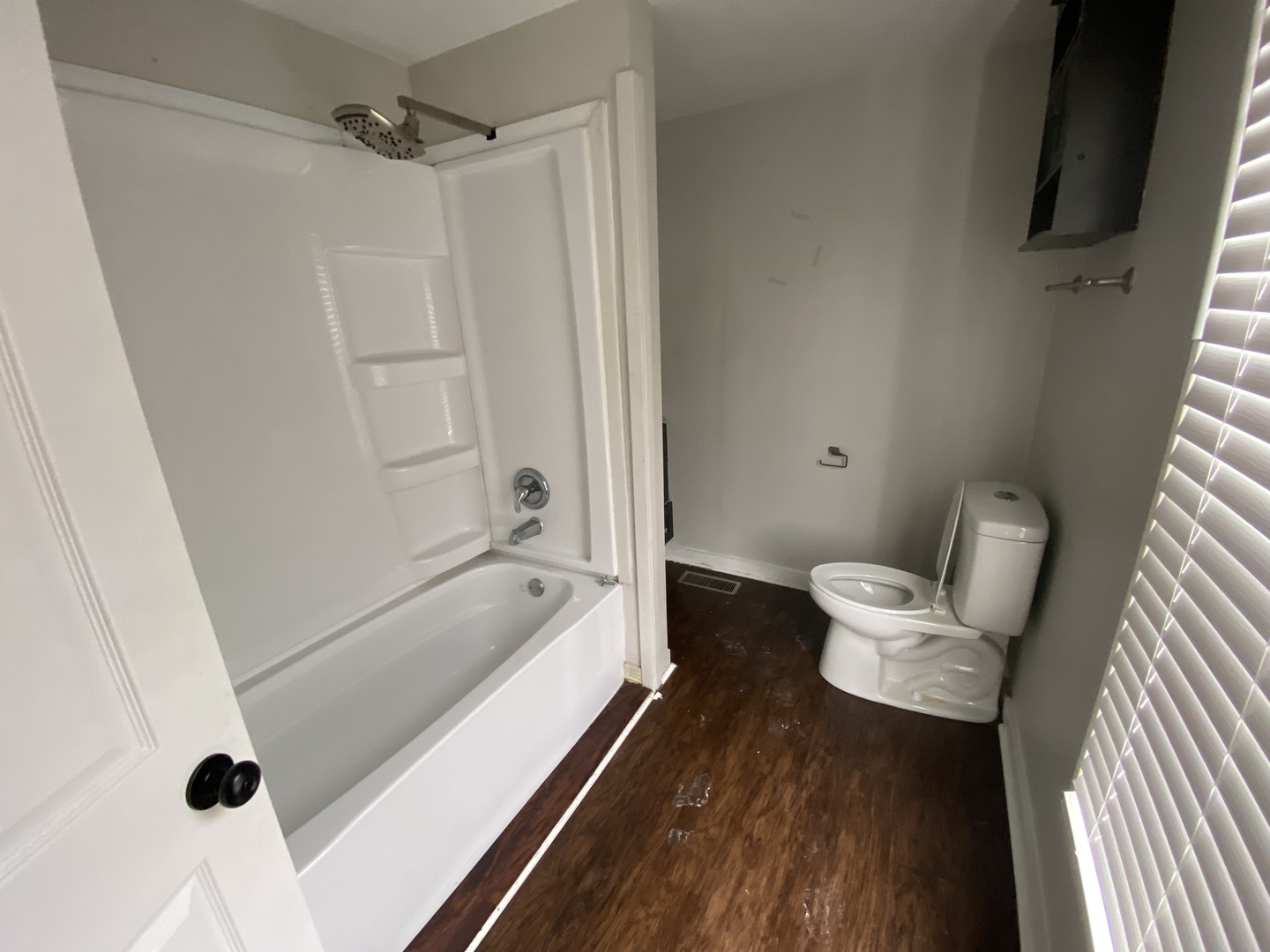 515 Walnut Avenue, Elgin, IL 60123