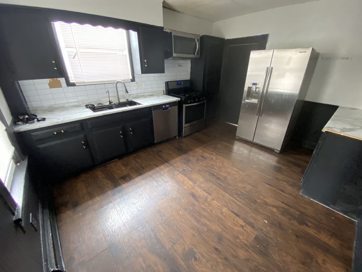 515 Walnut Avenue, Elgin, IL 60123