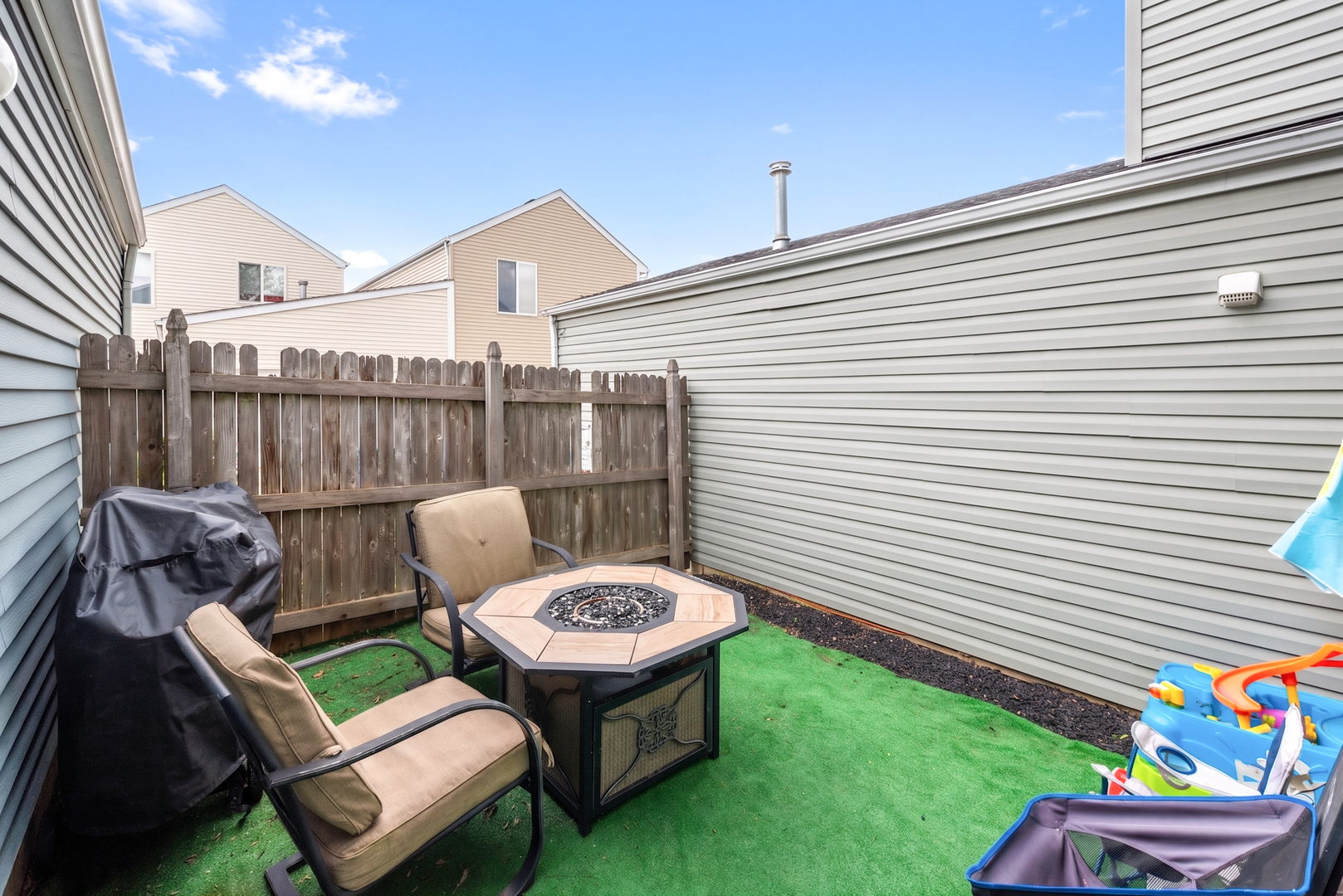 939 Four Seasons Boulevard, Aurora, IL 60504