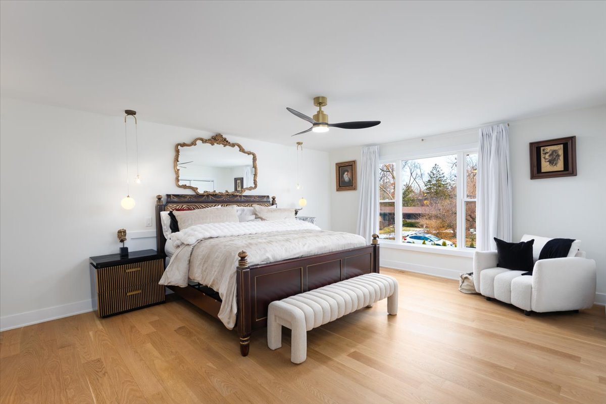 8122 Fairmount Avenue, Downers Grove, IL 60516