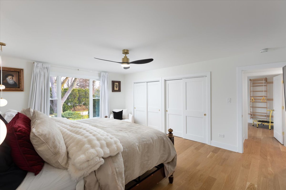 8122 Fairmount Avenue, Downers Grove, IL 60516