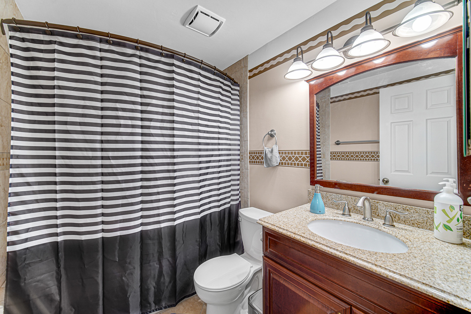 1965 Cheltenham Place, Hoffman Estates, IL 60169