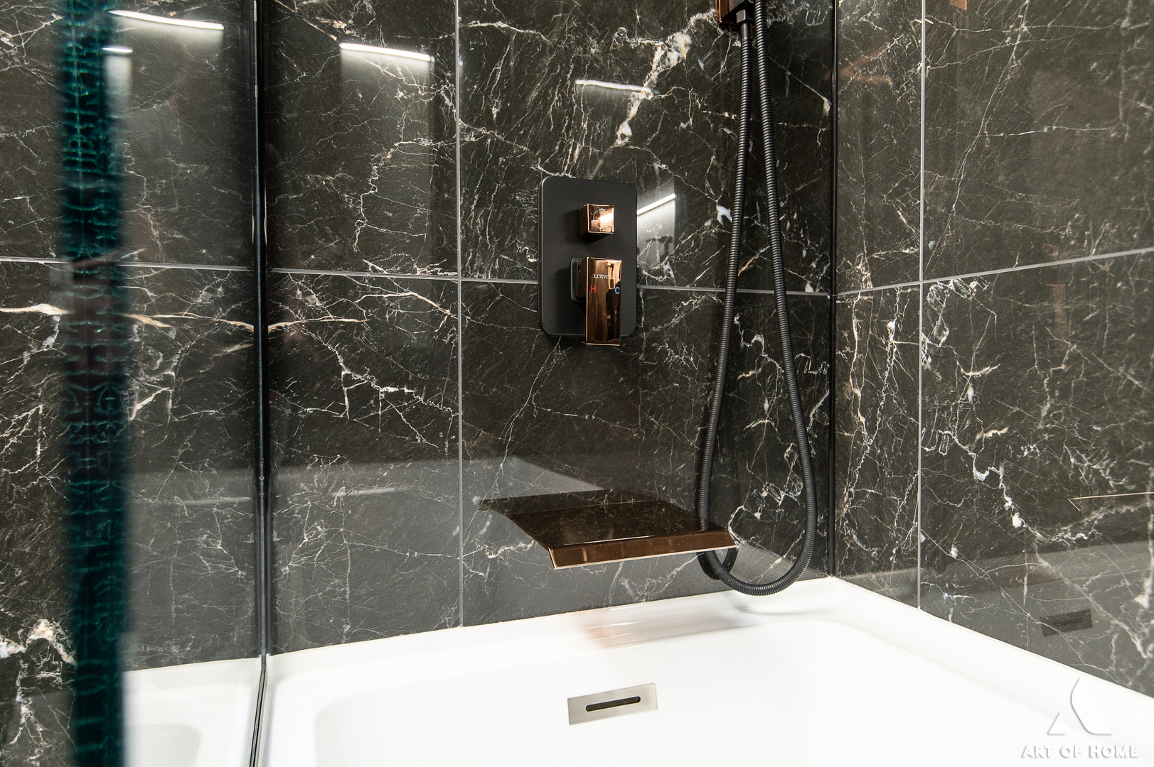 204 S Iowa Avenue, Addison, IL 60101