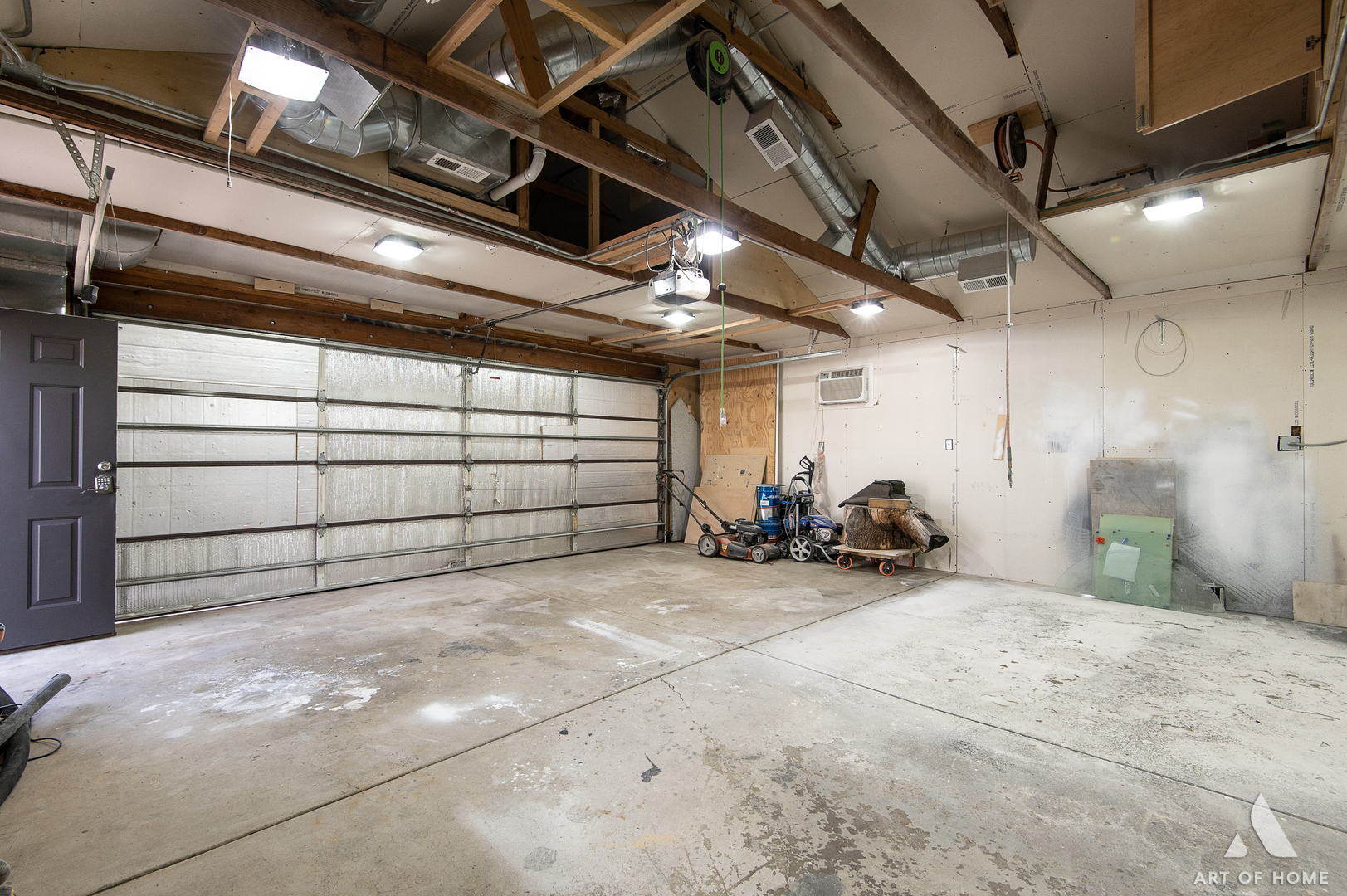 204 S Iowa Avenue, Addison, IL 60101