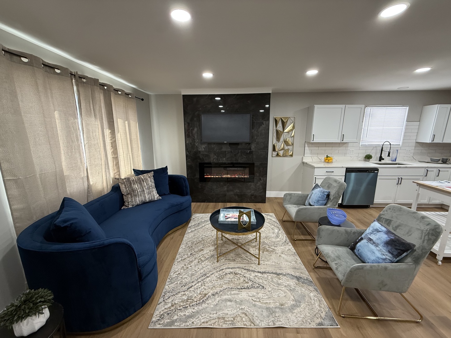 306 W 111th Street, Chicago, IL 60628