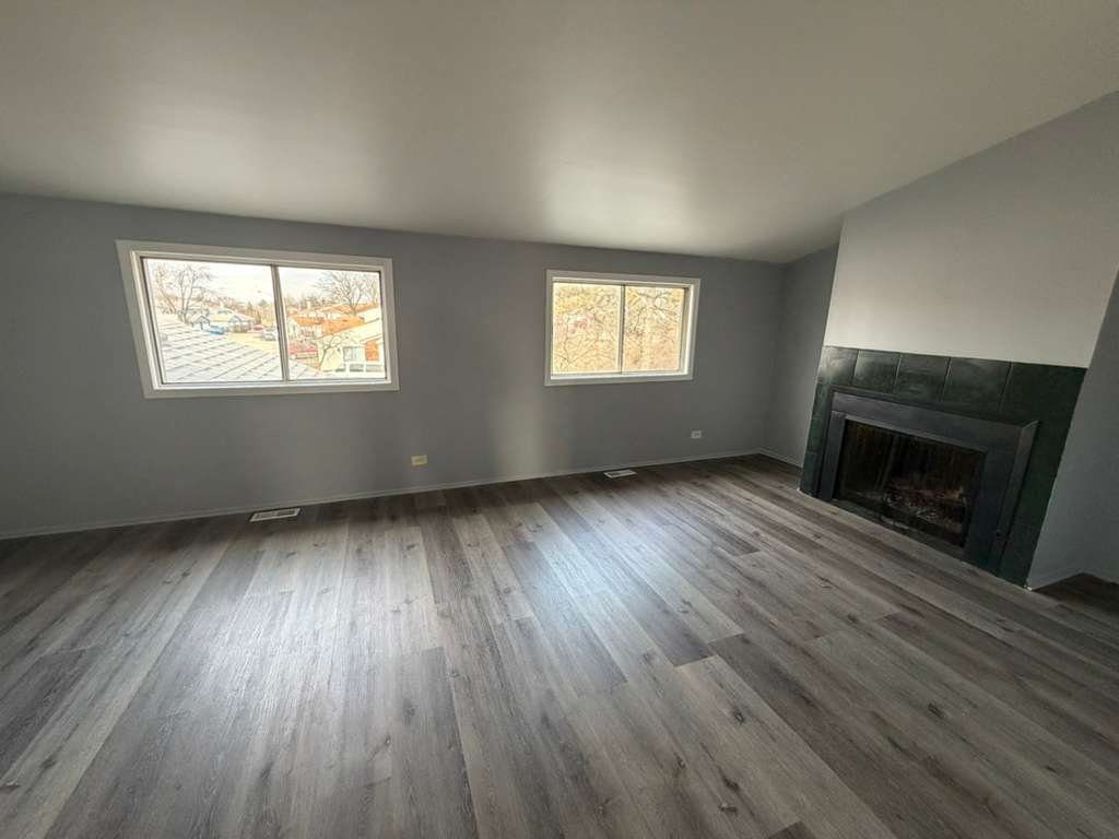 1612 Islandview Court, Hoffman Estates, IL 60169