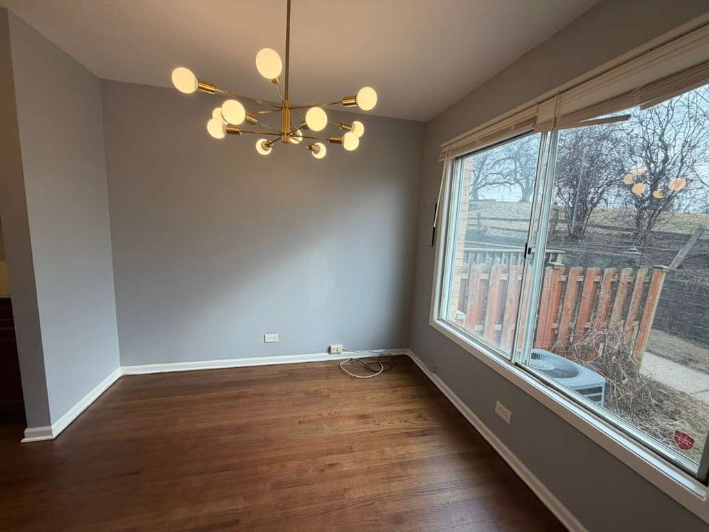 1612 Islandview Court, Hoffman Estates, IL 60169