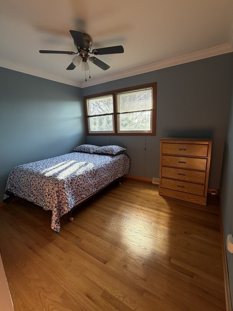 10631 S Lori Lane, Palos Hills, IL 60465