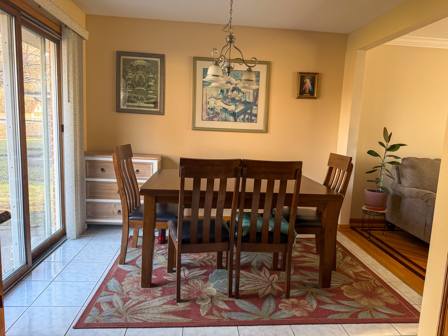 10631 S Lori Lane, Palos Hills, IL 60465