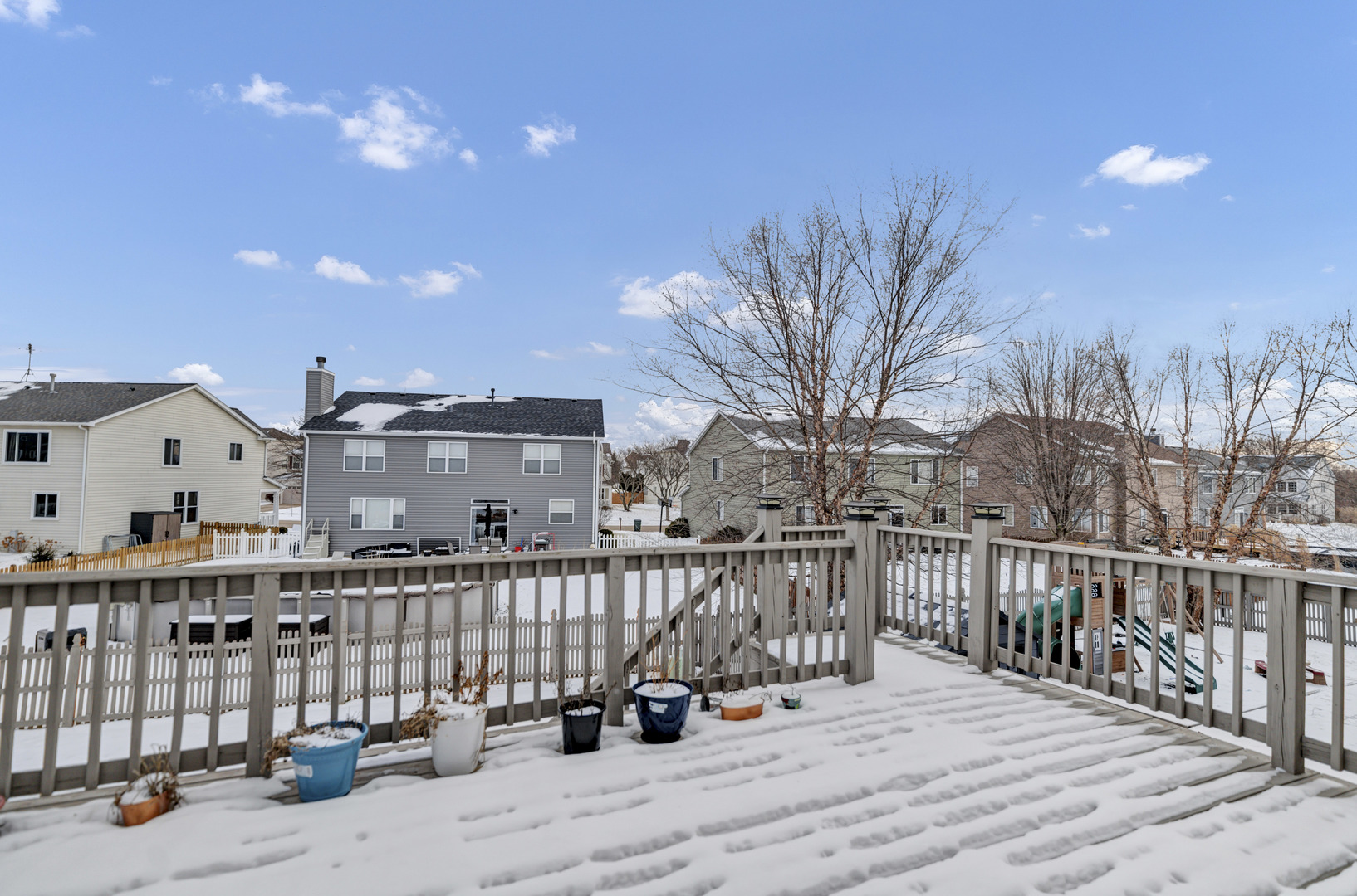 629 Waterford Lane, South Elgin, IL 60177