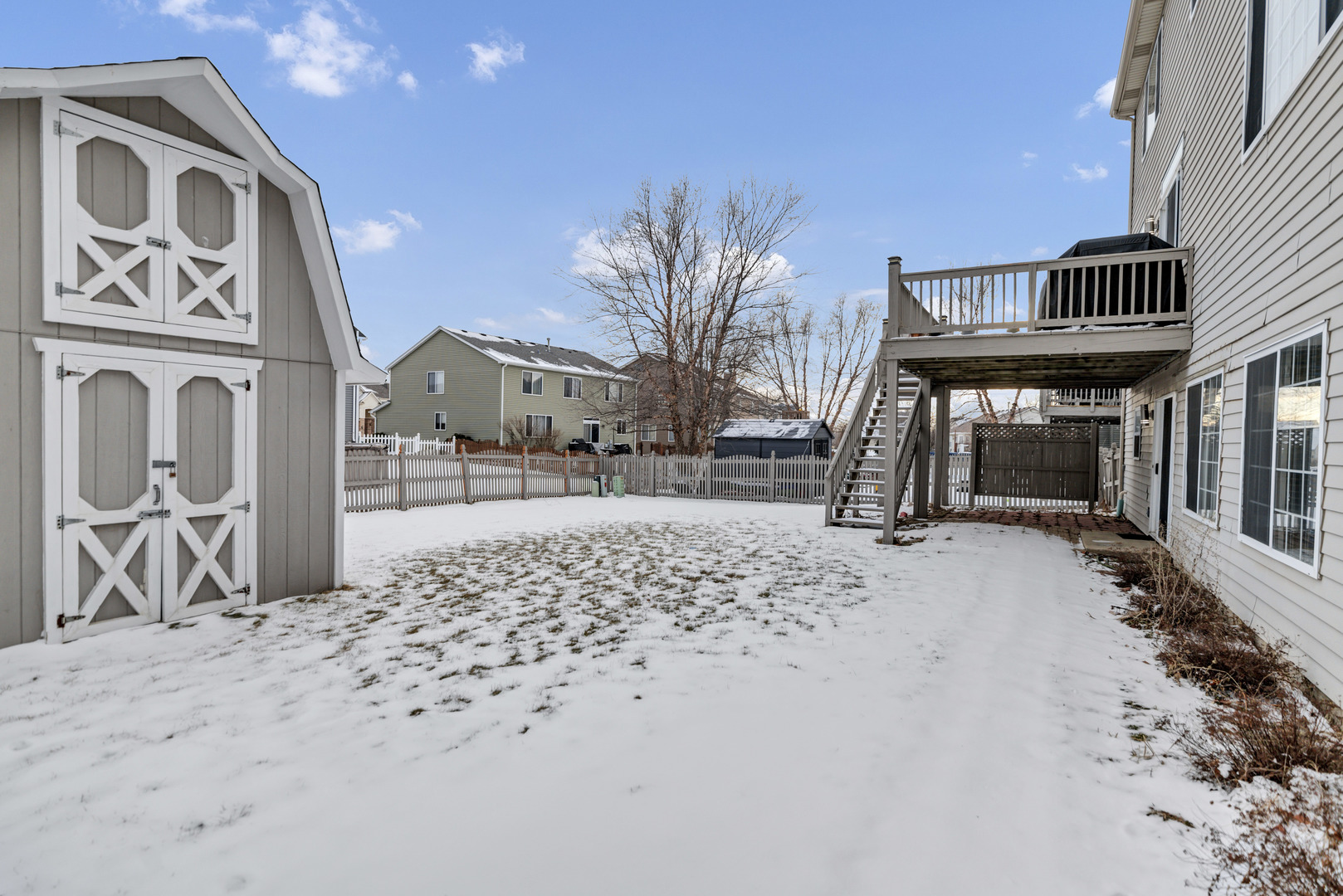 629 Waterford Lane, South Elgin, IL 60177