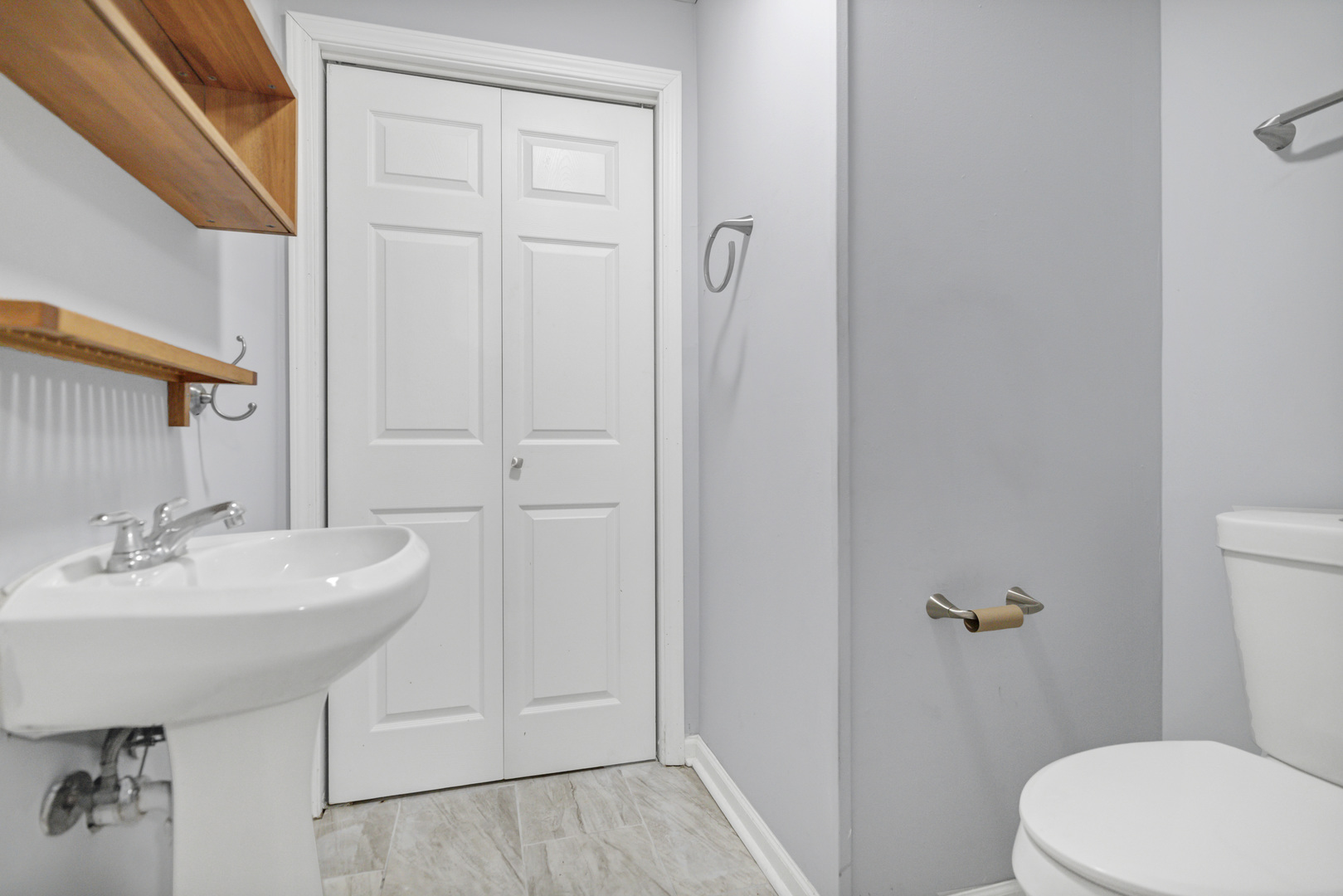 629 Waterford Lane, South Elgin, IL 60177