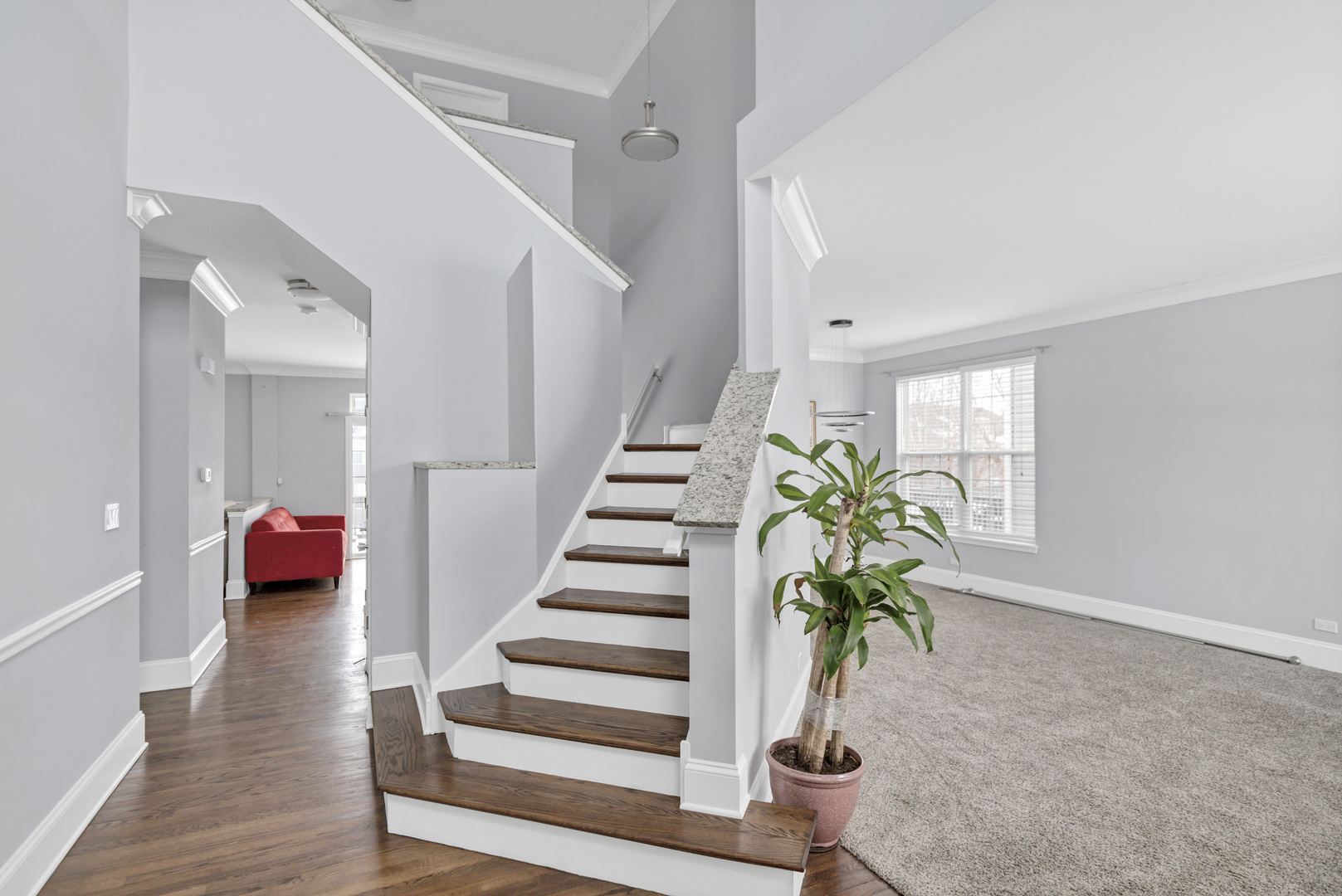 629 Waterford Lane, South Elgin, IL 60177