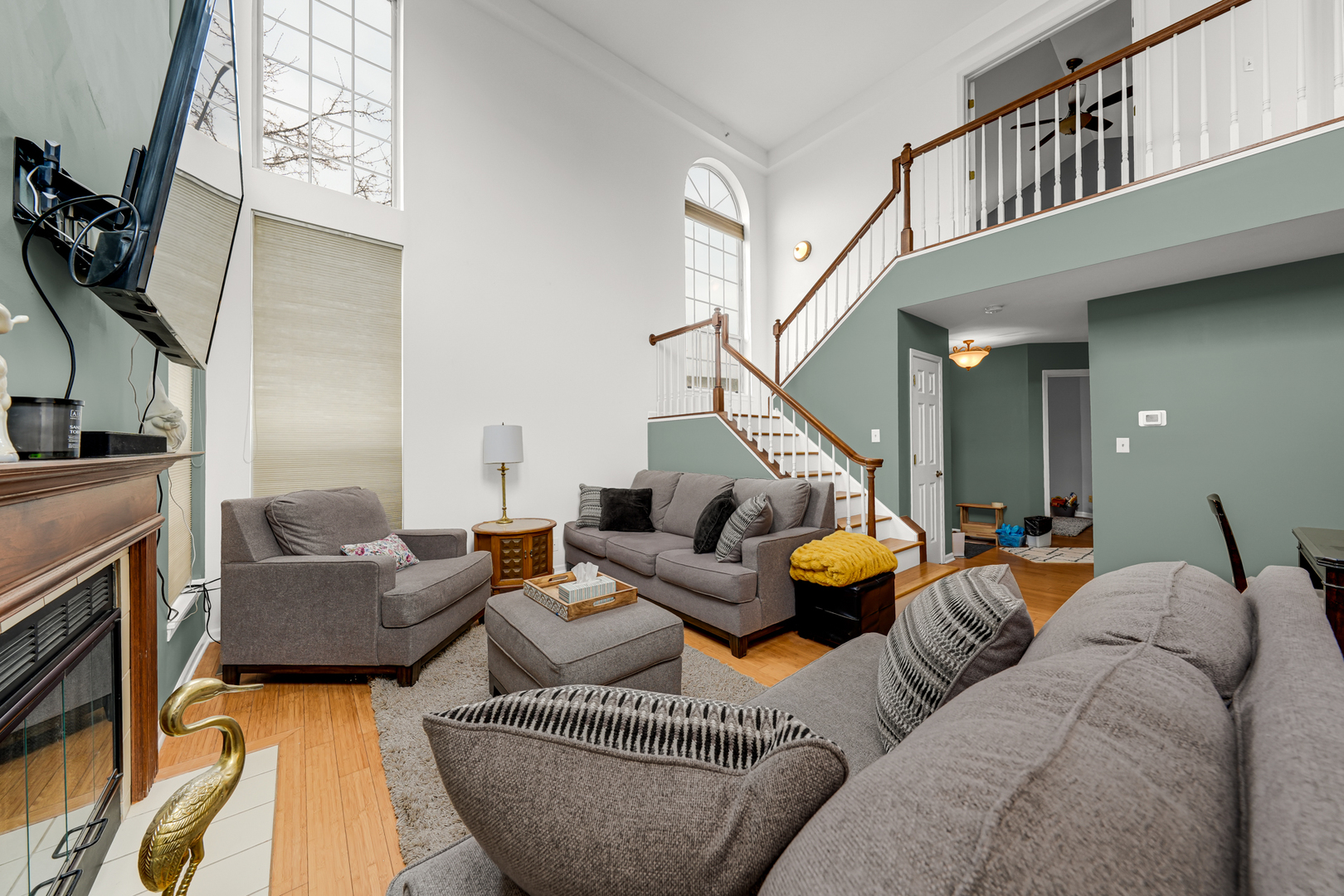 108 Hampton Boulevard, Lake Bluff, IL 60044