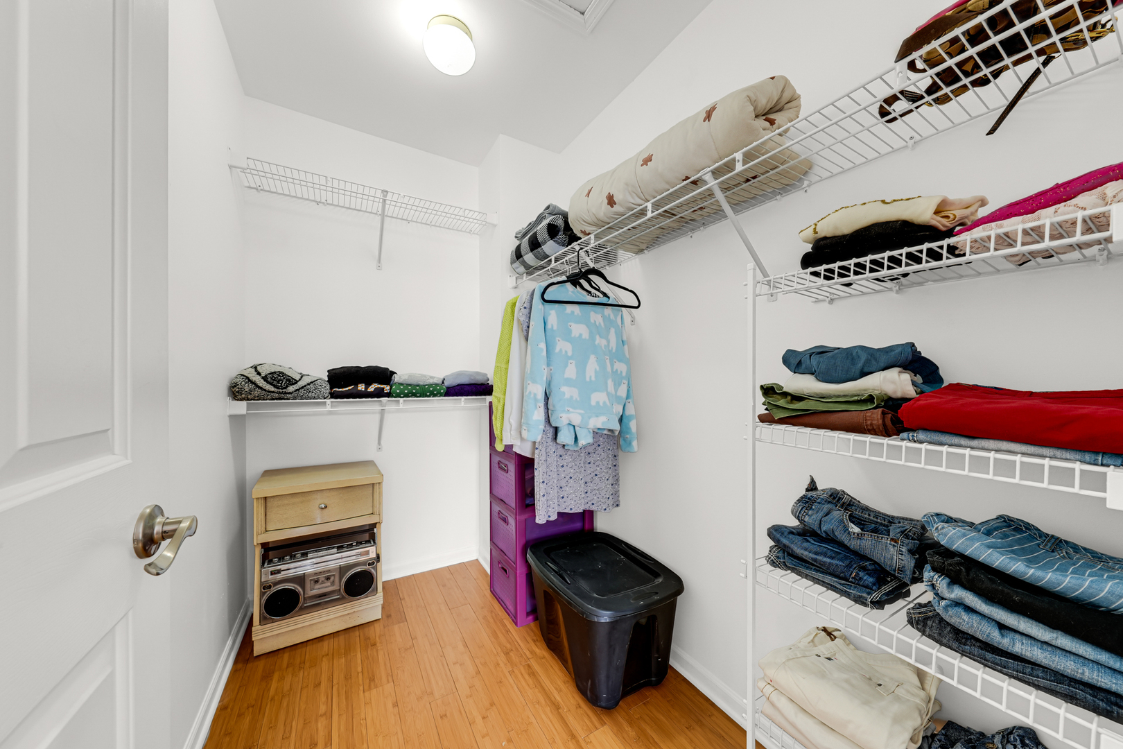 108 Hampton Boulevard, Lake Bluff, IL 60044