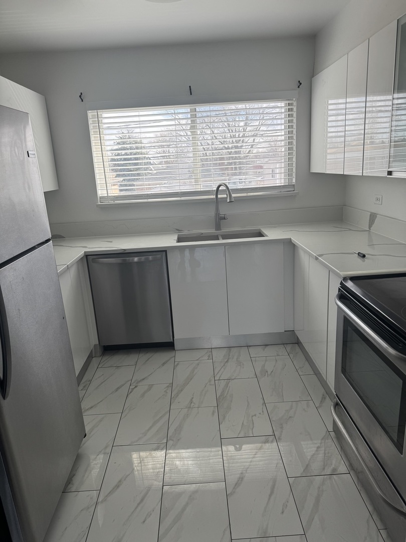 15329 Martin Luther King Jr Drive #20, Dolton, IL 60419