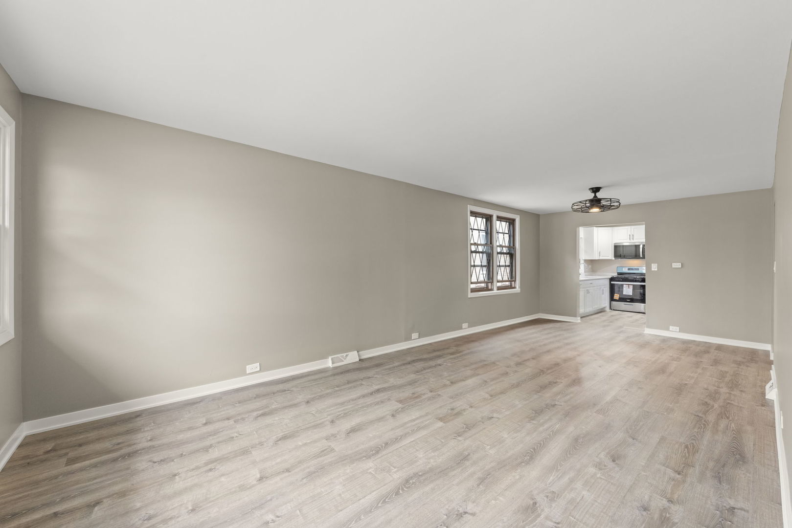 5817 W 64th Street, Chicago, IL 60638