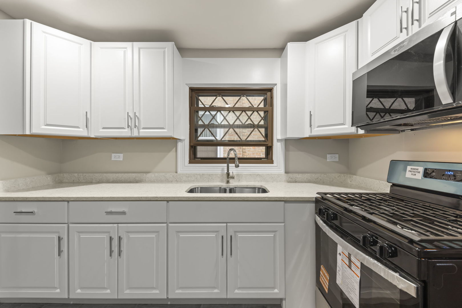 5817 W 64th Street, Chicago, IL 60638