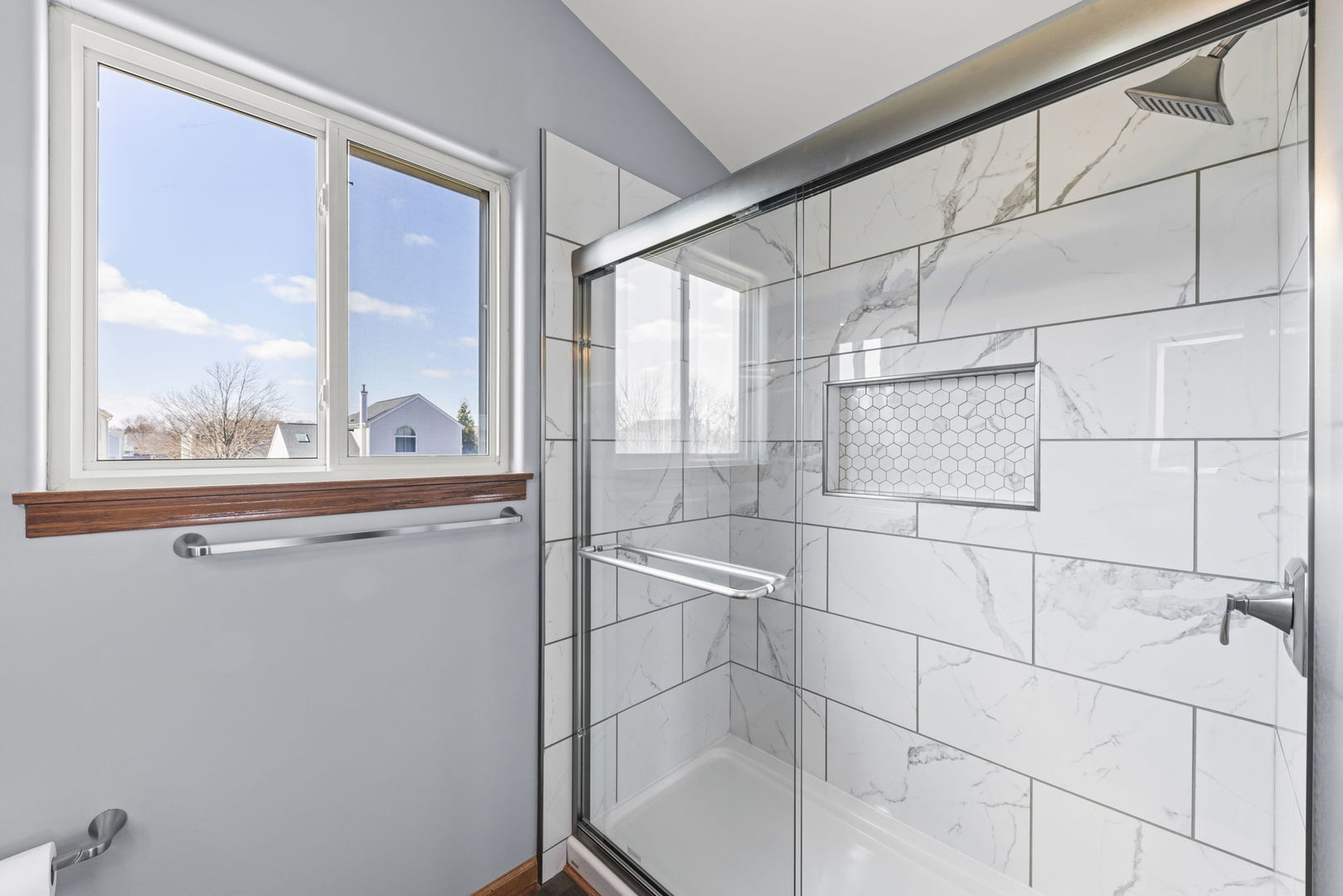 905 Thorn Creek Drive, Joliet, IL 60436