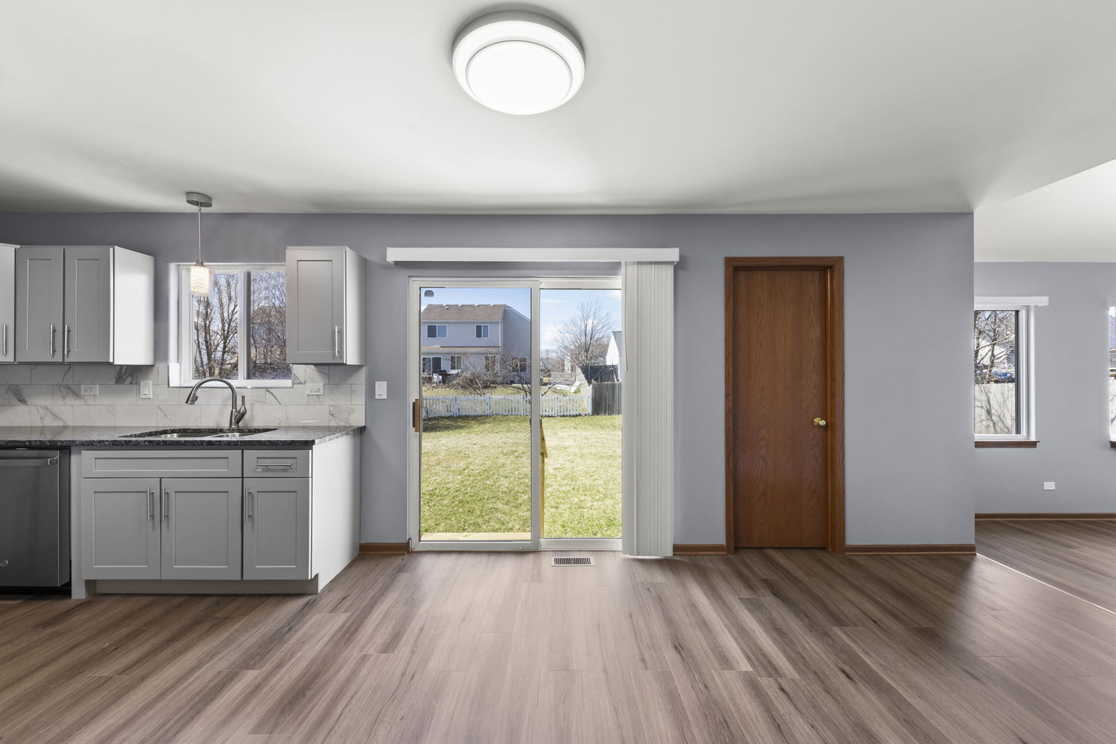 905 Thorn Creek Drive, Joliet, IL 60436