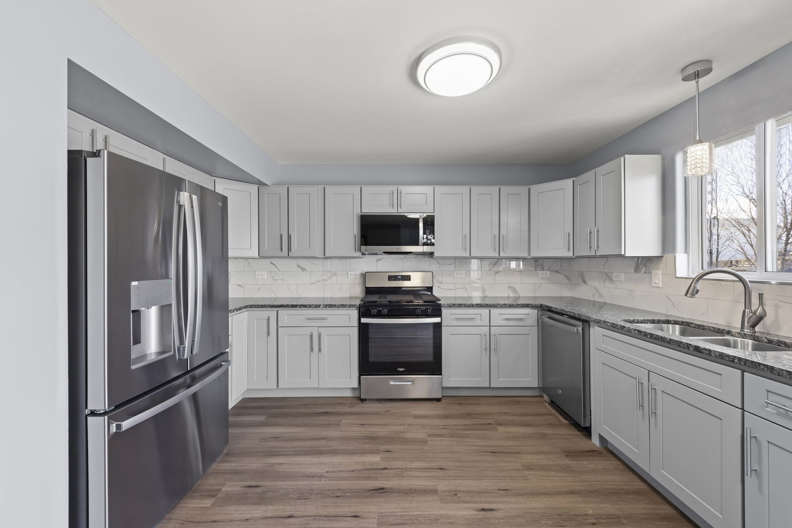 905 Thorn Creek Drive, Joliet, IL 60436