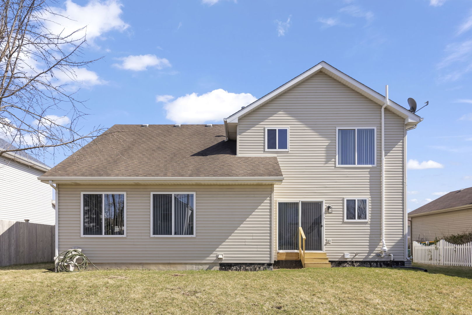 905 Thorn Creek Drive, Joliet, IL 60436