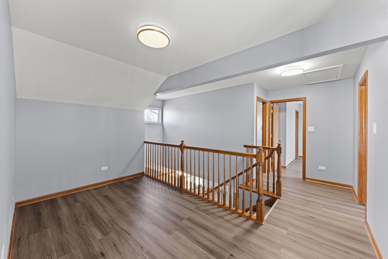 905 Thorn Creek Drive, Joliet, IL 60436