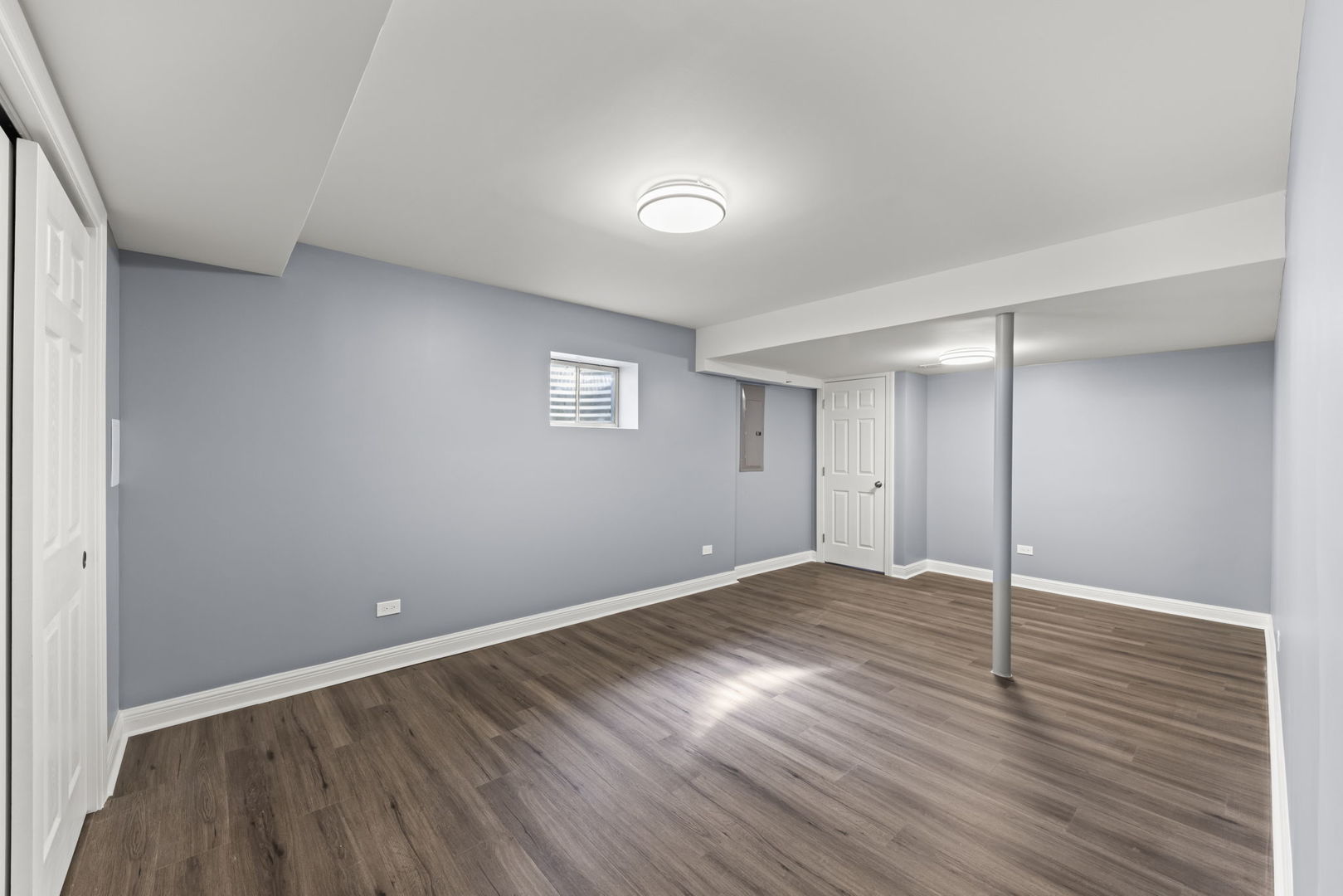 905 Thorn Creek Drive, Joliet, IL 60436