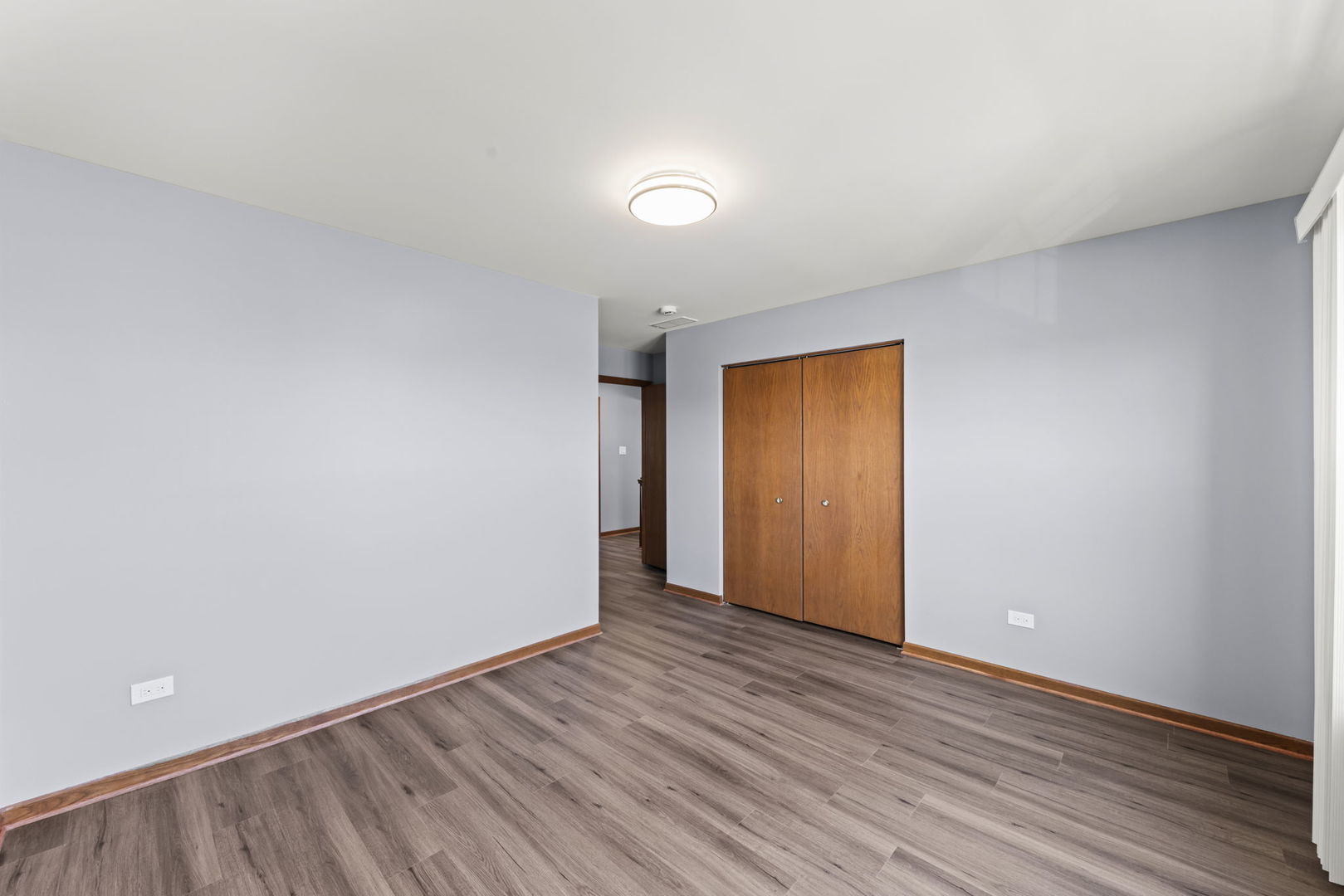 905 Thorn Creek Drive, Joliet, IL 60436