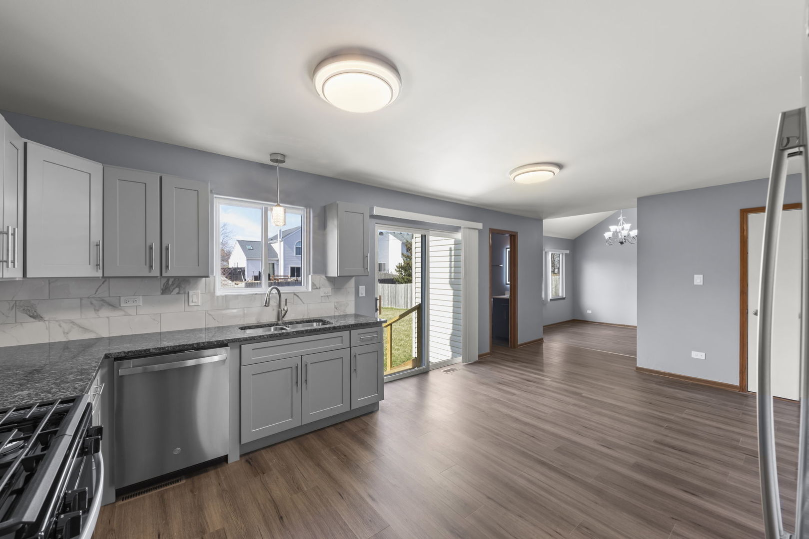 905 Thorn Creek Drive, Joliet, IL 60436