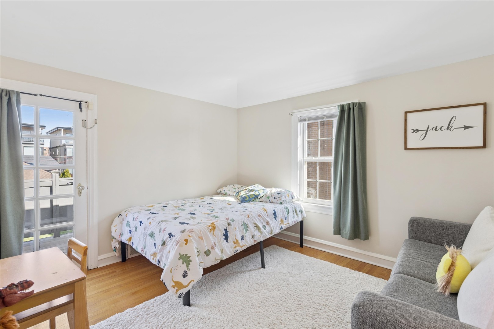 267 N Larch Avenue, Elmhurst, IL 60126