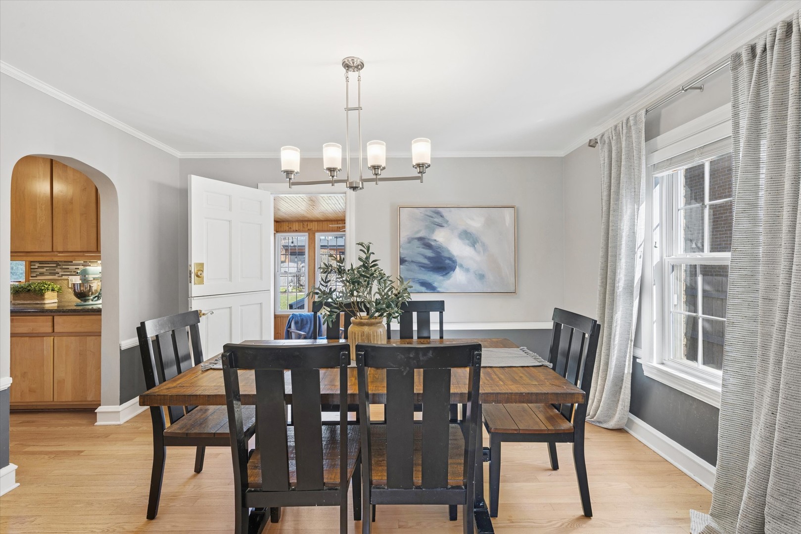 267 N Larch Avenue, Elmhurst, IL 60126