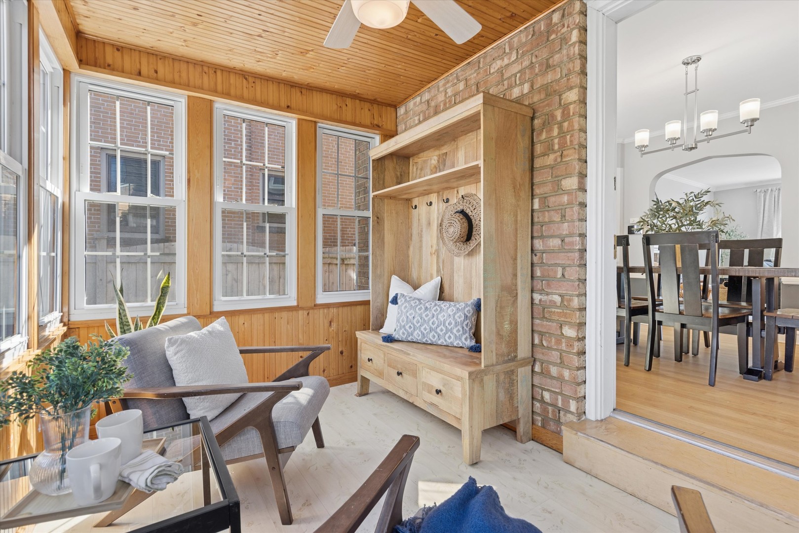 267 N Larch Avenue, Elmhurst, IL 60126