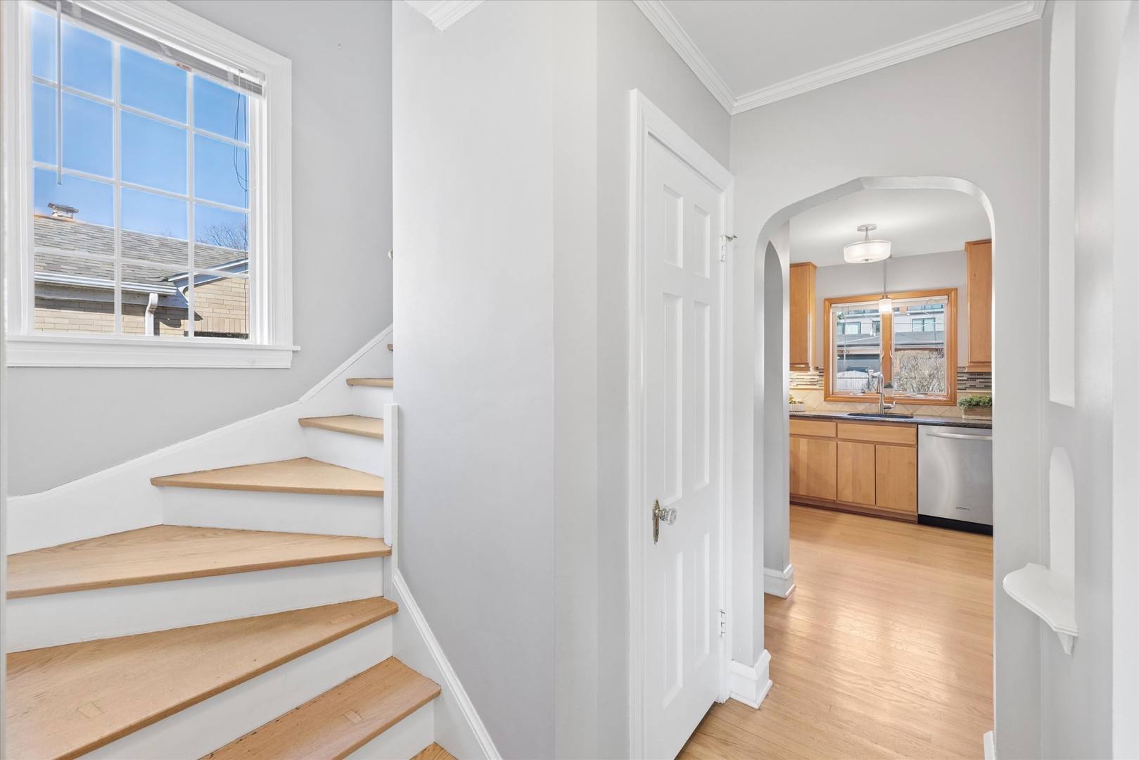 267 N Larch Avenue, Elmhurst, IL 60126