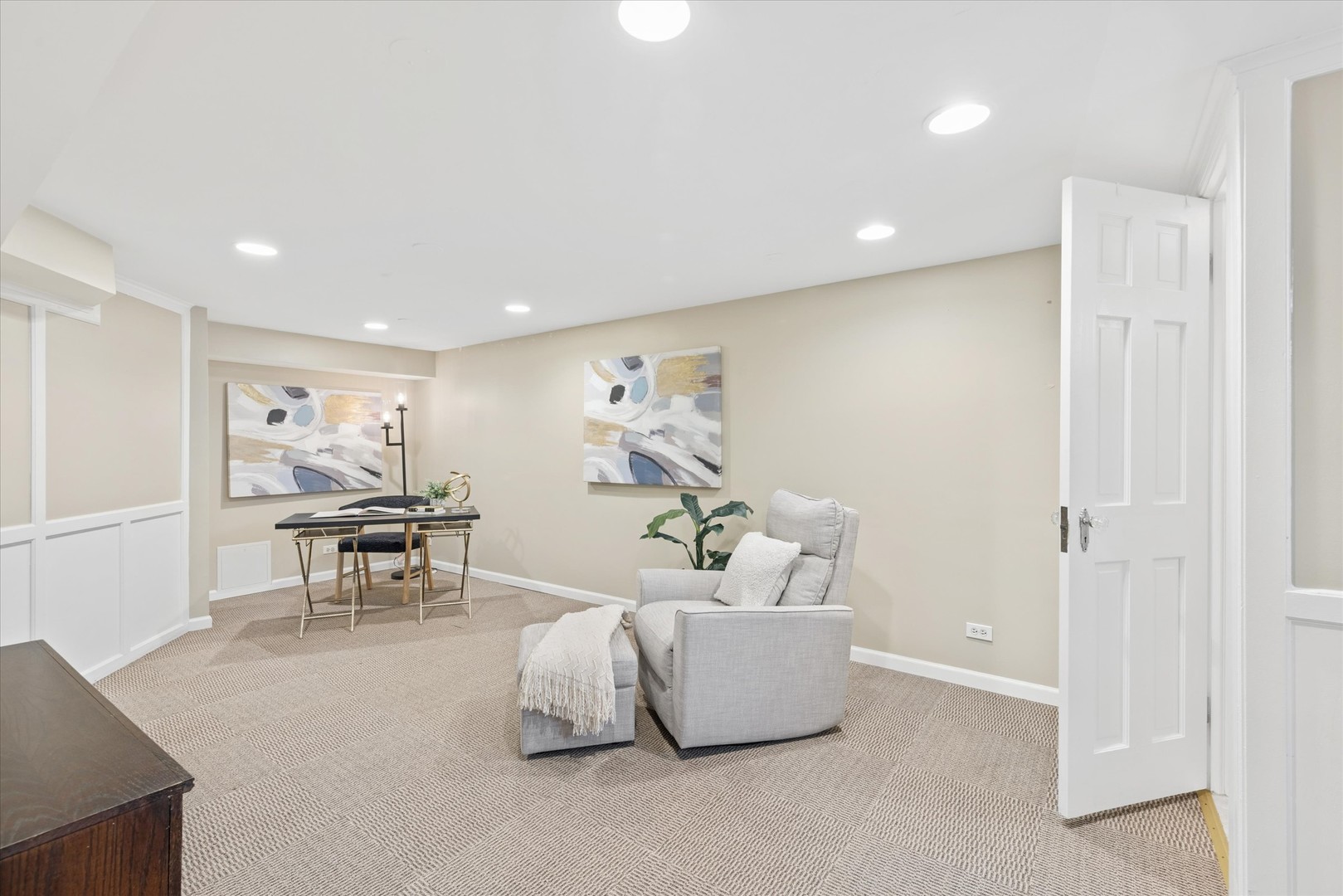 267 N Larch Avenue, Elmhurst, IL 60126