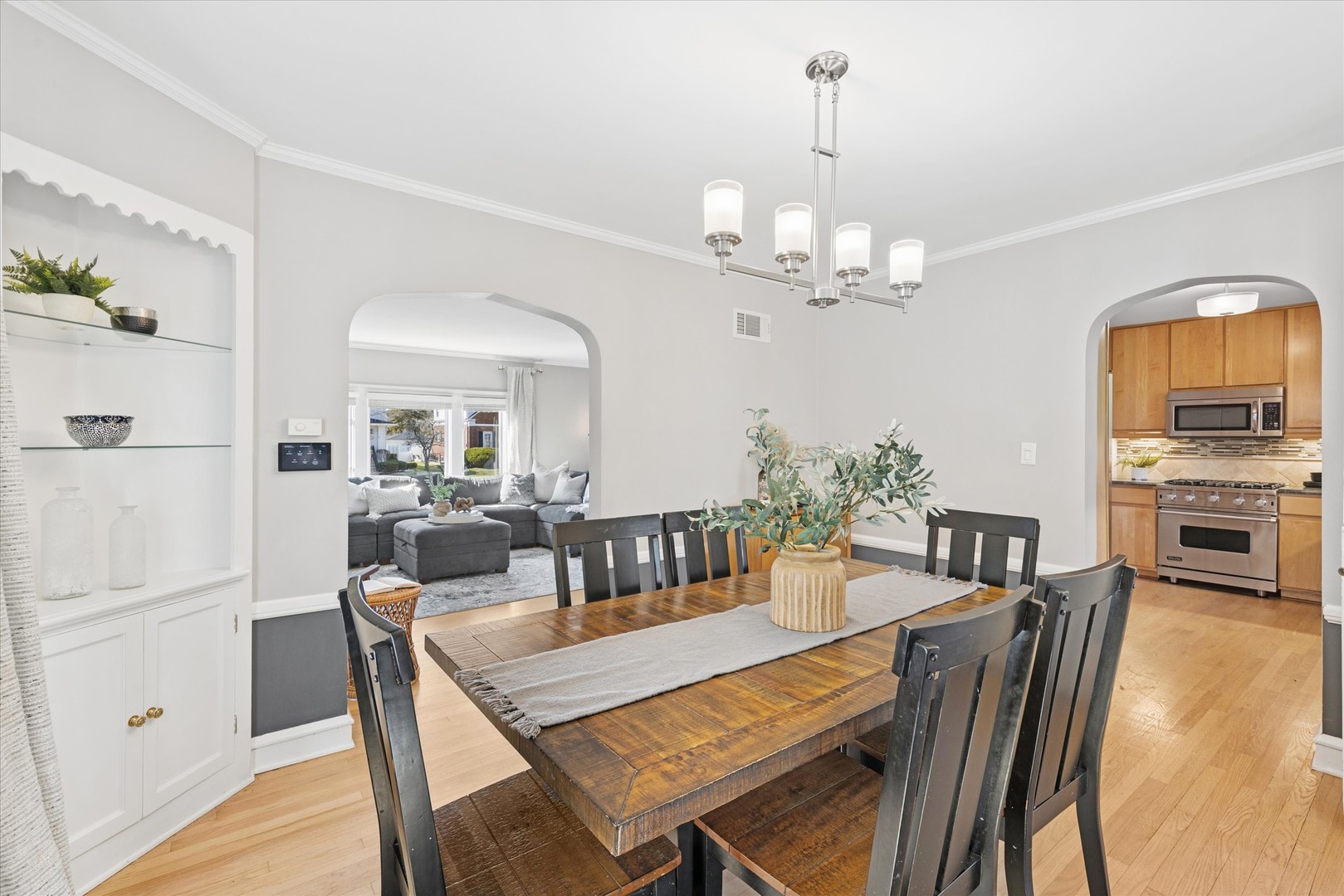 267 N Larch Avenue, Elmhurst, IL 60126