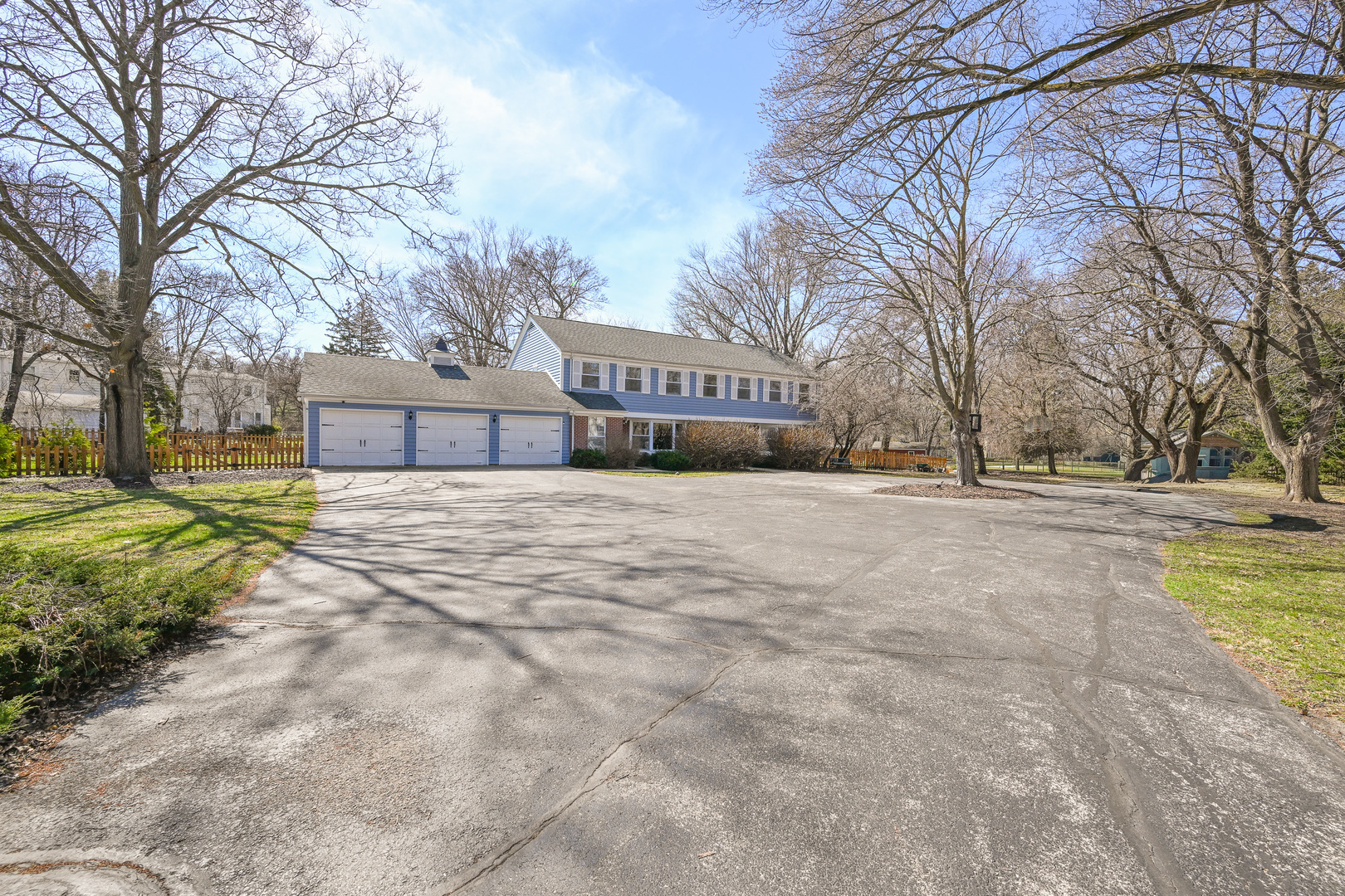 5N300 Powis Road, Wayne, IL 60184