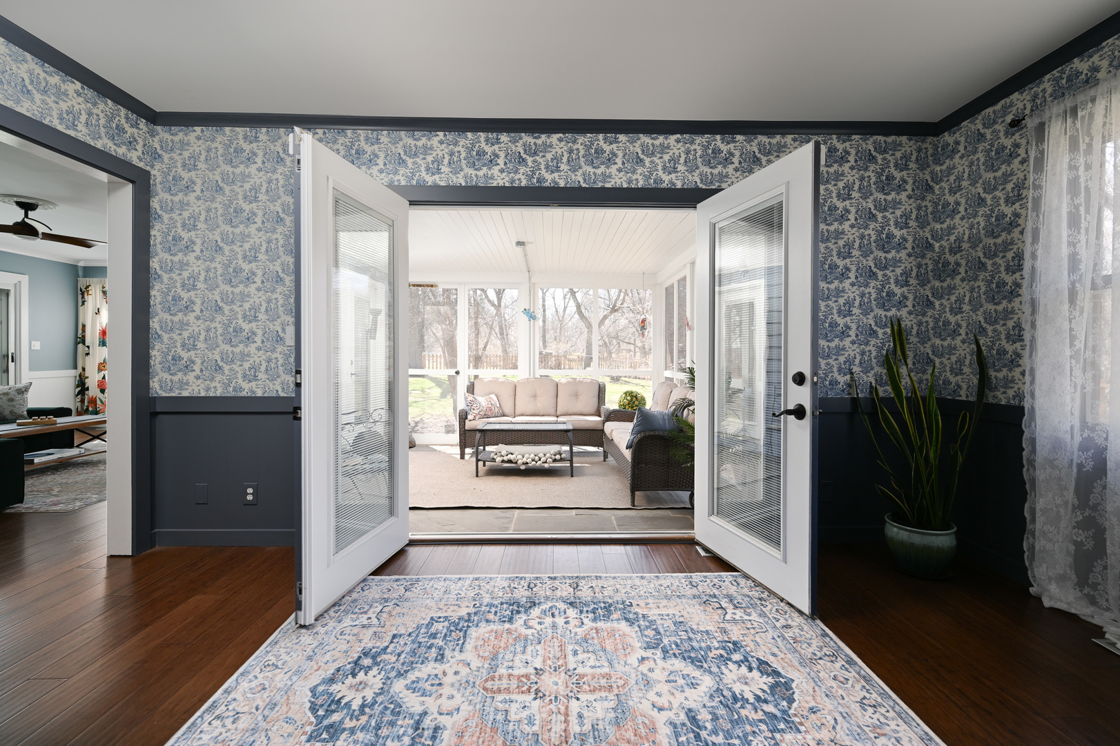 5N300 Powis Road, Wayne, IL 60184