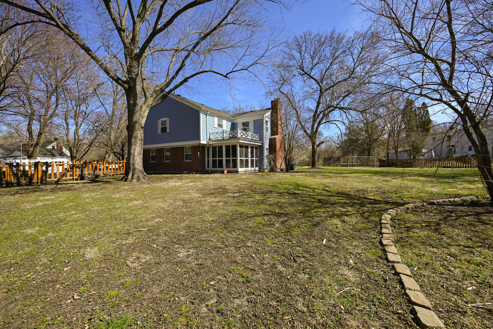 5N300 Powis Road, Wayne, IL 60184